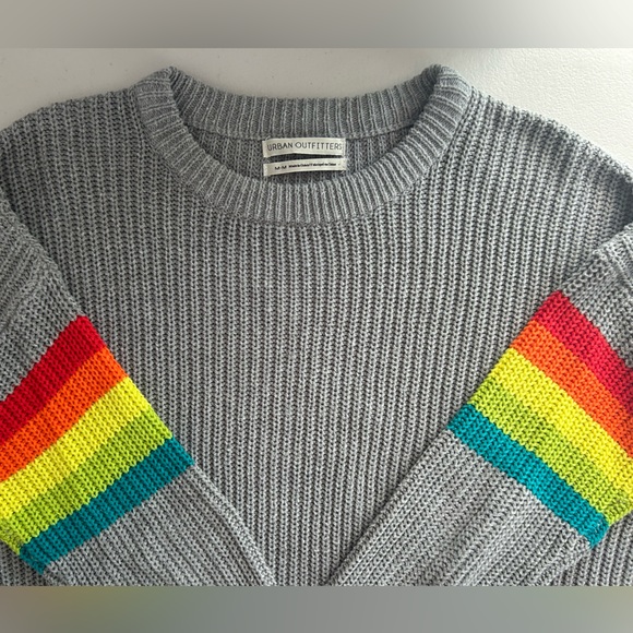 Urban Outfitters Sweater - Picture 3 of 5